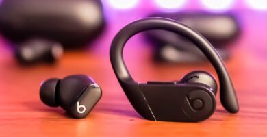 Beats Studio Buds vs. Powerbeats Pro